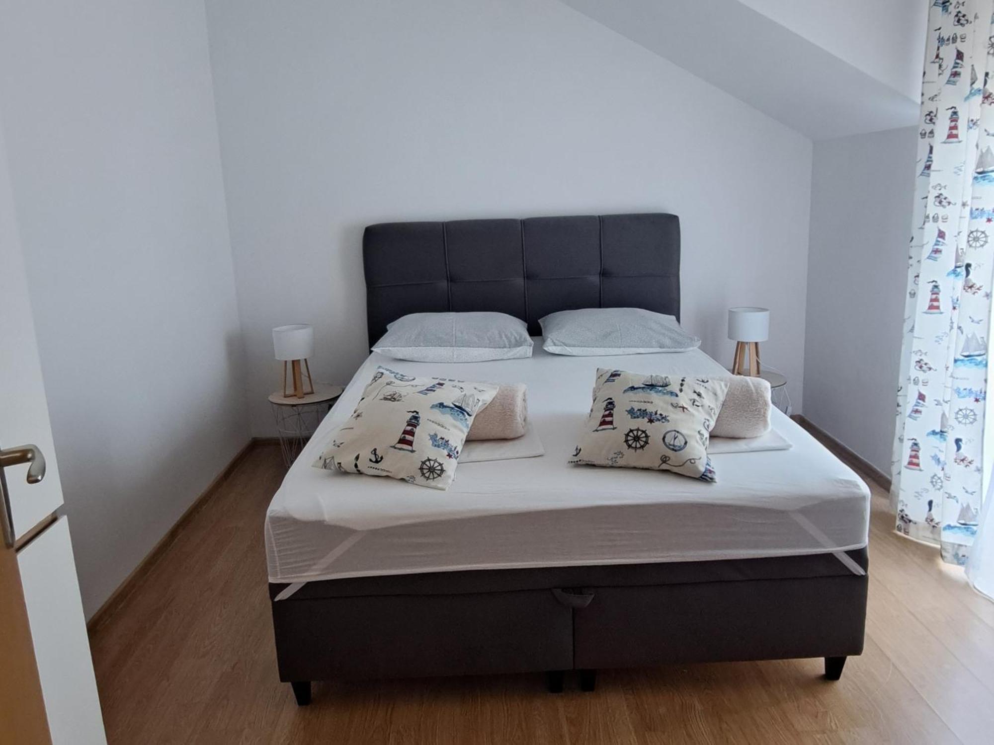 Apartments&Room Babic Каштела Номер фото