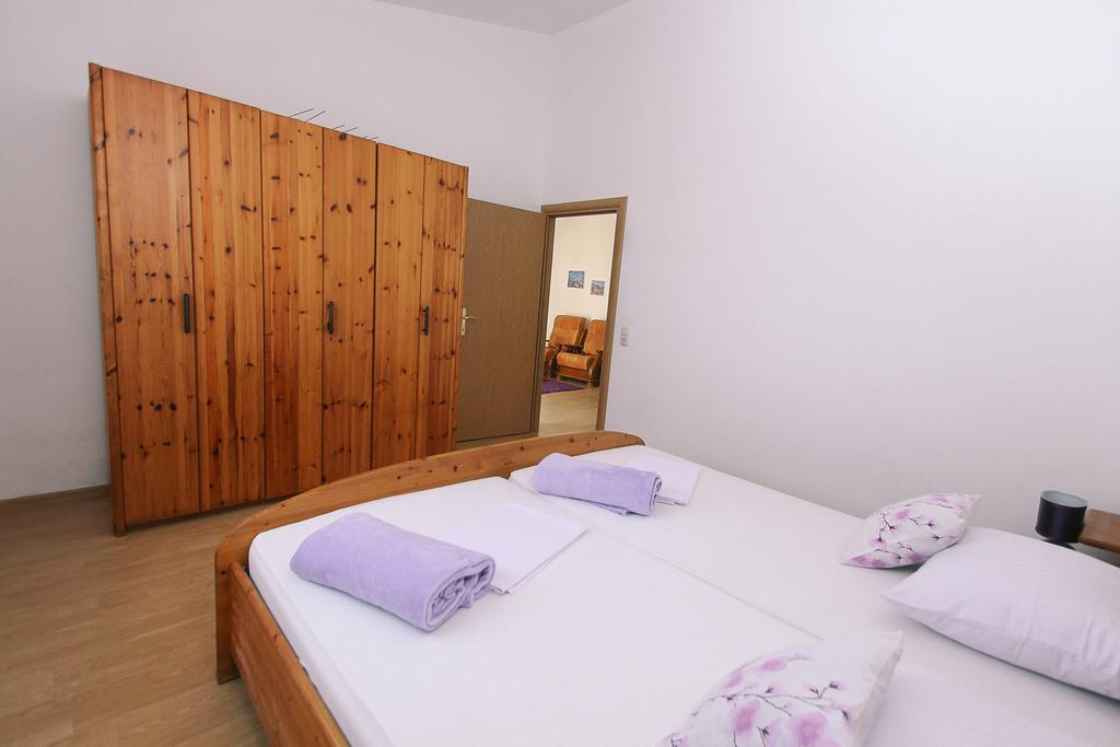 Apartments&Room Babic Каштела Экстерьер фото