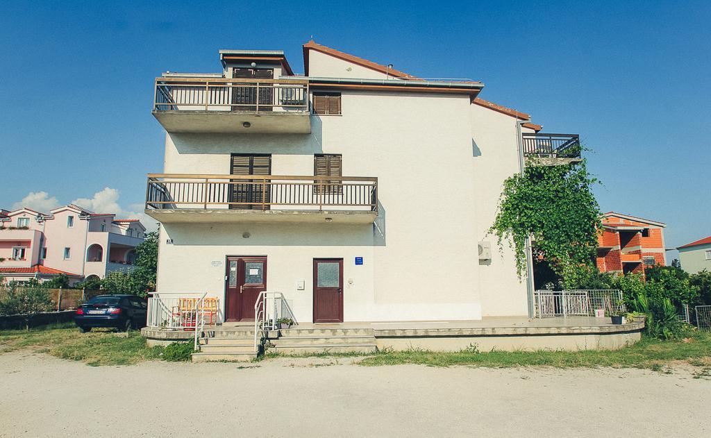 Apartments&Room Babic Каштела Экстерьер фото